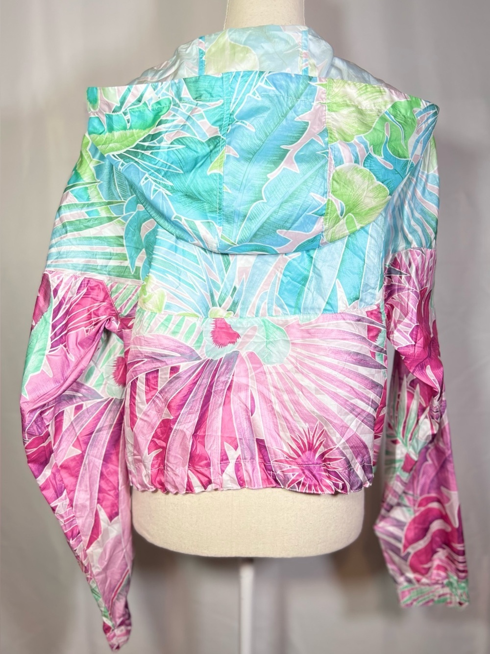 Nike Lightweight Jacket Women’s Size Medium Floral Print Pastel Colors - Picture 8 of 8